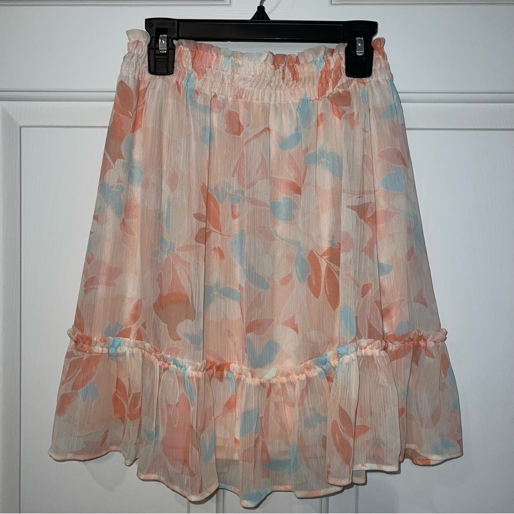 Lauren Conrad Mini Skirt in Floral, Size S